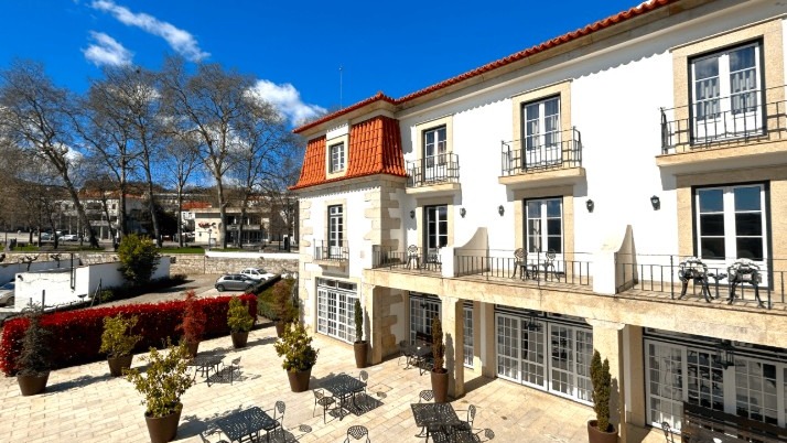 4* Hotel, Alijó exterior