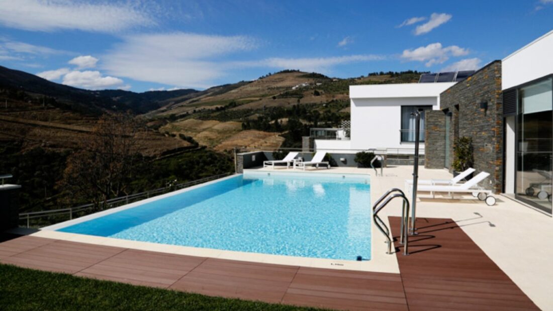 LBV House Hotel pool