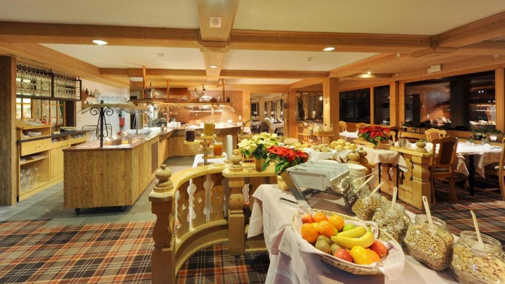 Hotel Kirchbühl breakfast room