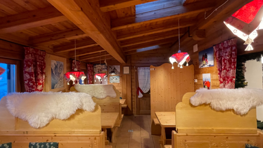 Rifugio Rosetta dining room