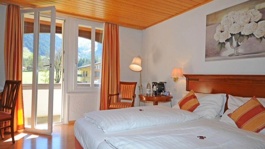 Victoria Belle Epoquee, Kandersteg bedroom