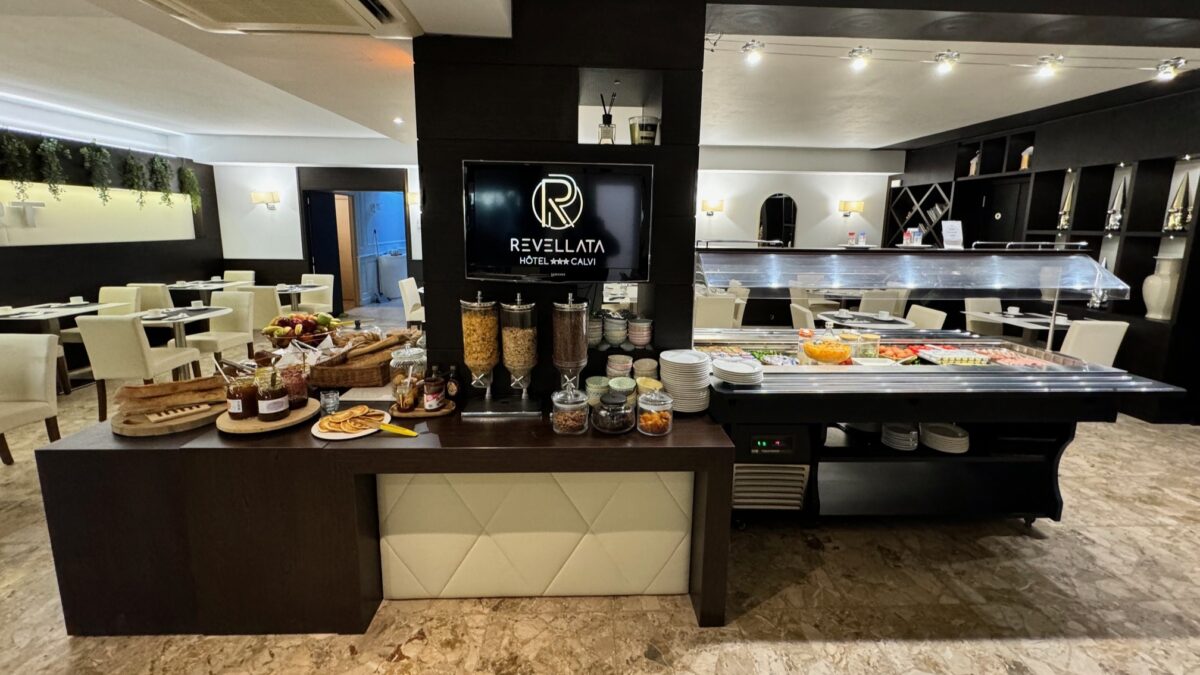 Hotel Revellata breakfast