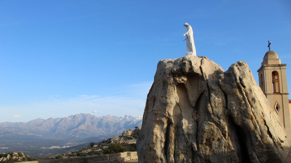 Transfer to Calvi - Rest Day or Afternoon Walk