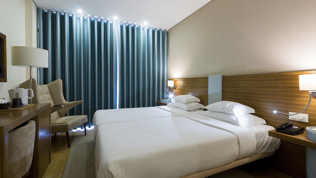 3* or 4* Hotel, Vila Praia de Âncora bedroom