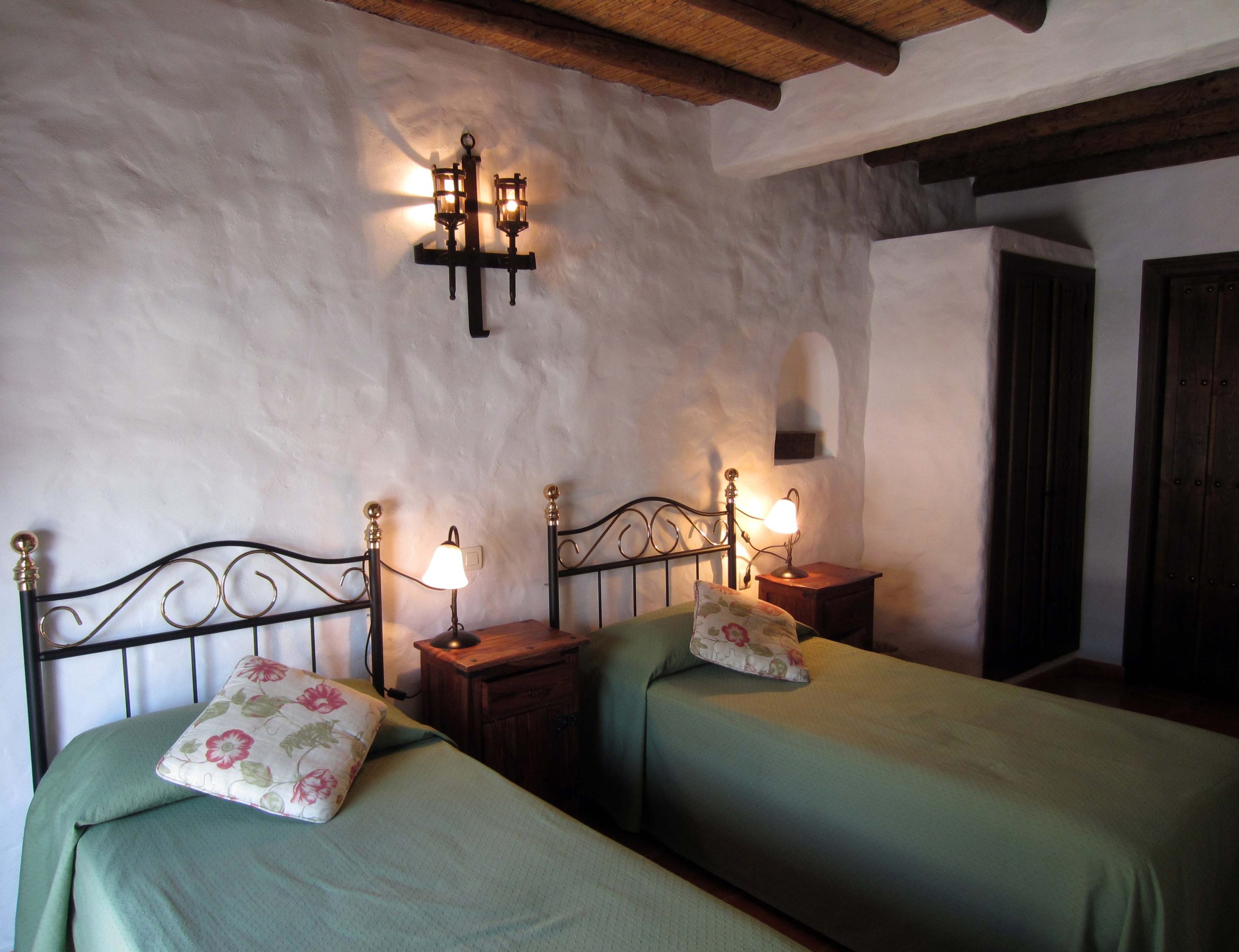 Posada twin room