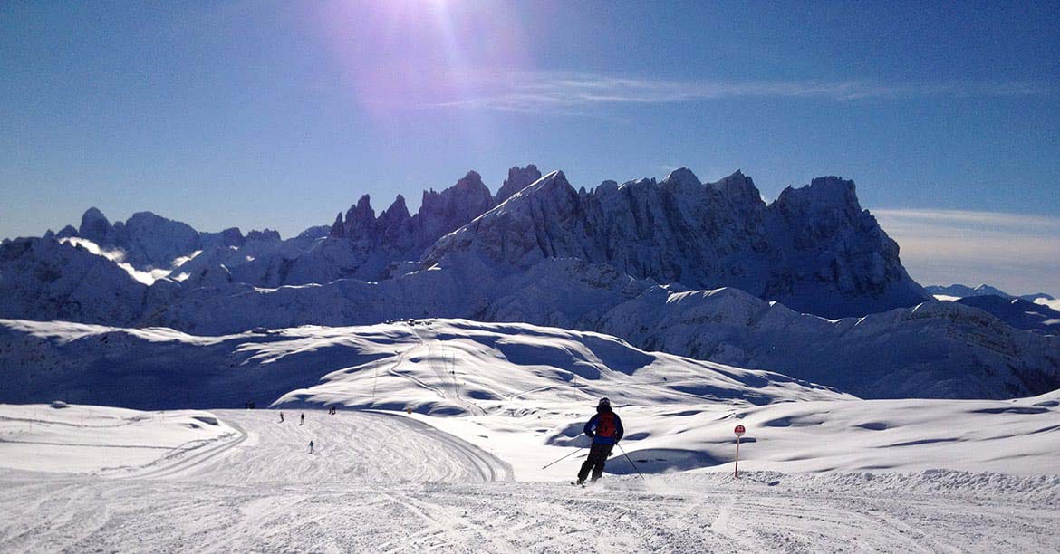 Ski-Holidays-dolomiti-superski