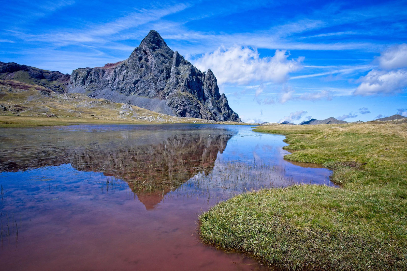 Reflection of the Anayet peak in the Ibones de Anayet