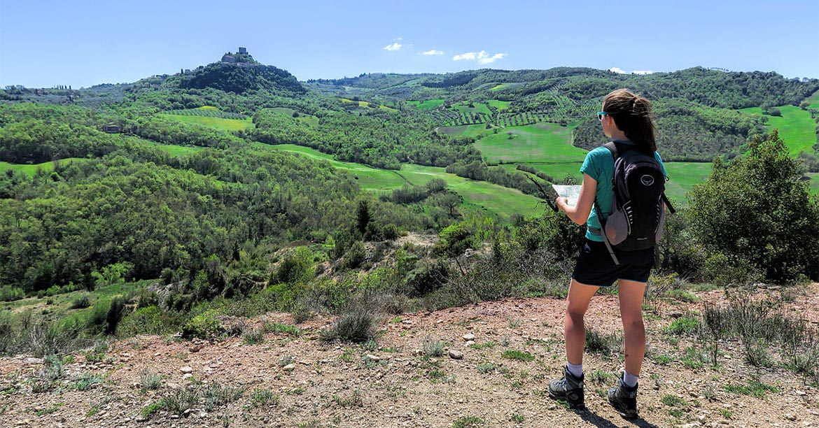 walking-holidays-tuscany-val-dorcia