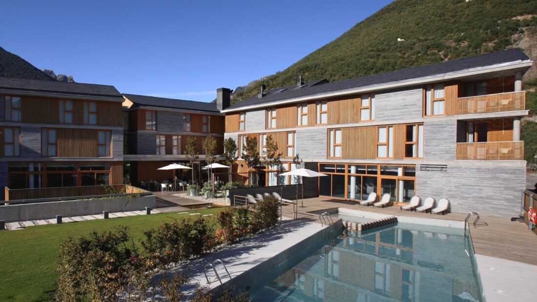 Hotel Tierra de Biescas Pool