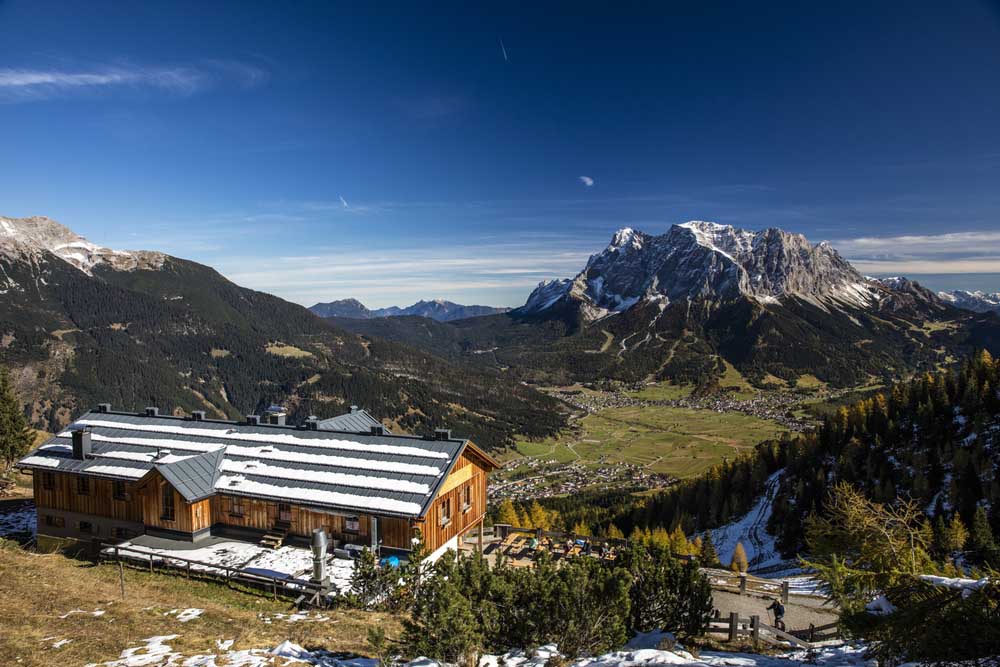 view-across-the-zugspitze-arena