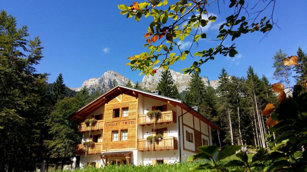 Chalet Tovel exterior