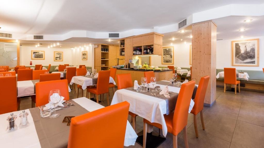 Hotel Alpina Campiglio restaurant