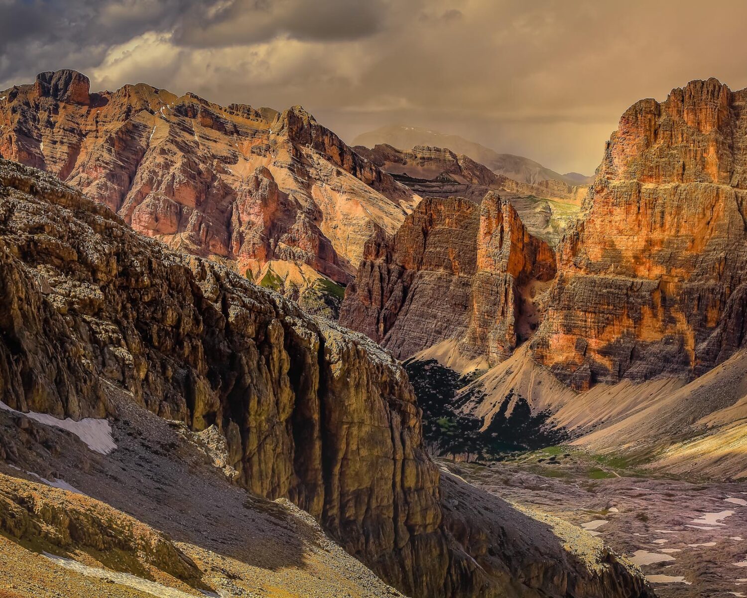 Mt Pelmo, Civetta, and Dolomites pinnacles in sudtirol near Cortina d Ampezzo