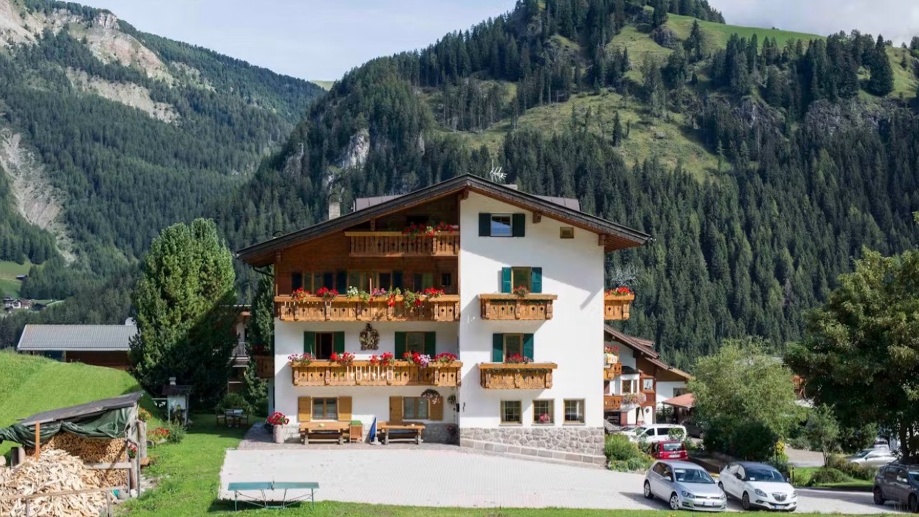 Villa Insam exterior