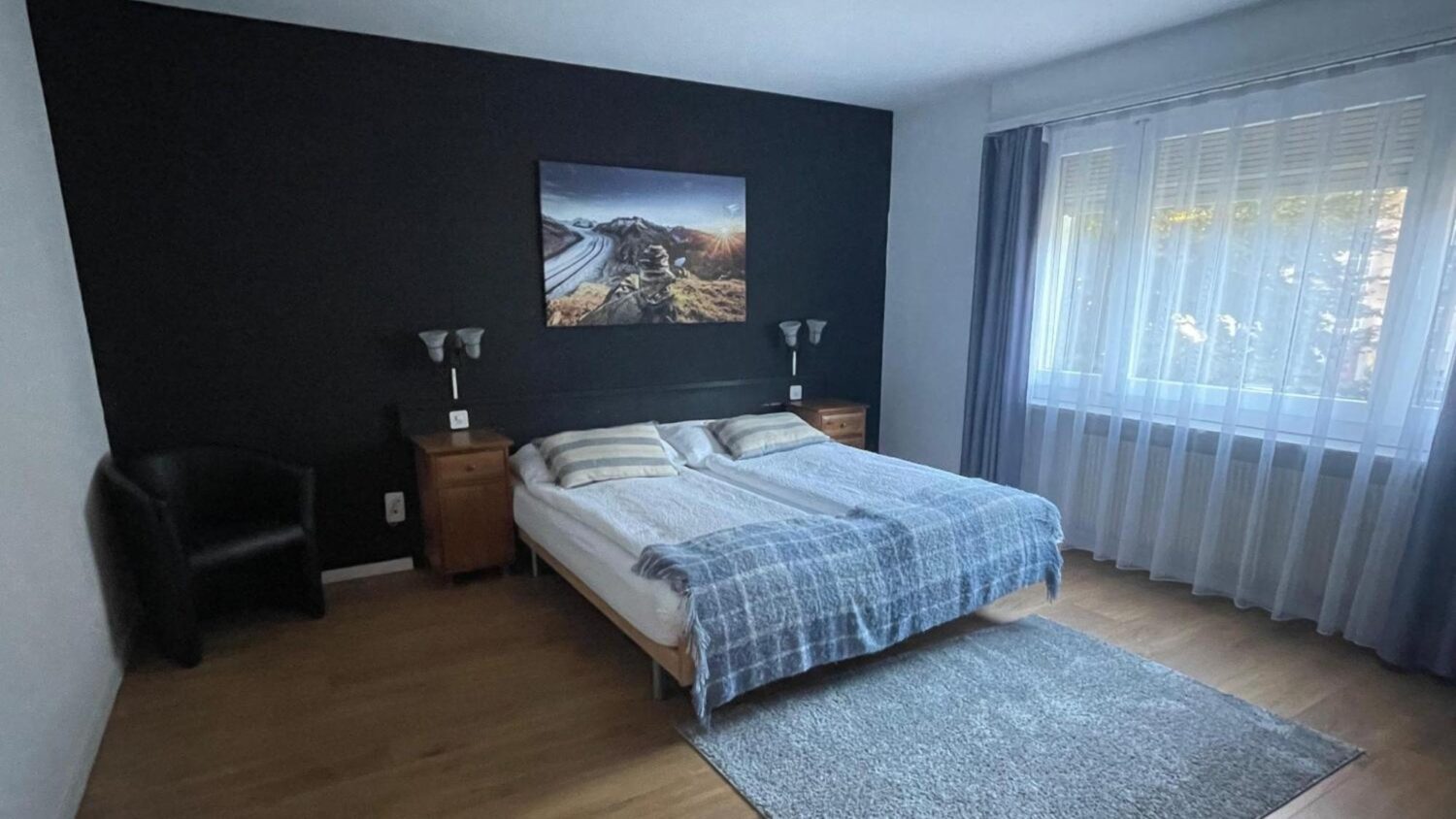 3* Hotel, Brig bedroom