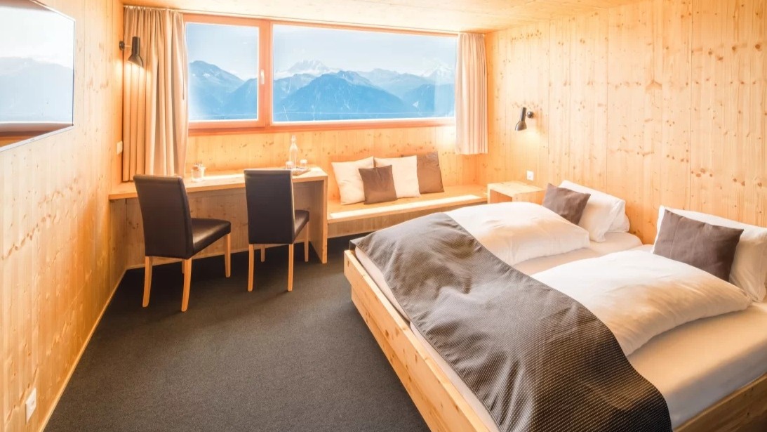4* Hotel, Belalp bedroom
