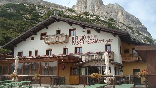 Rifugio Fedaia outside