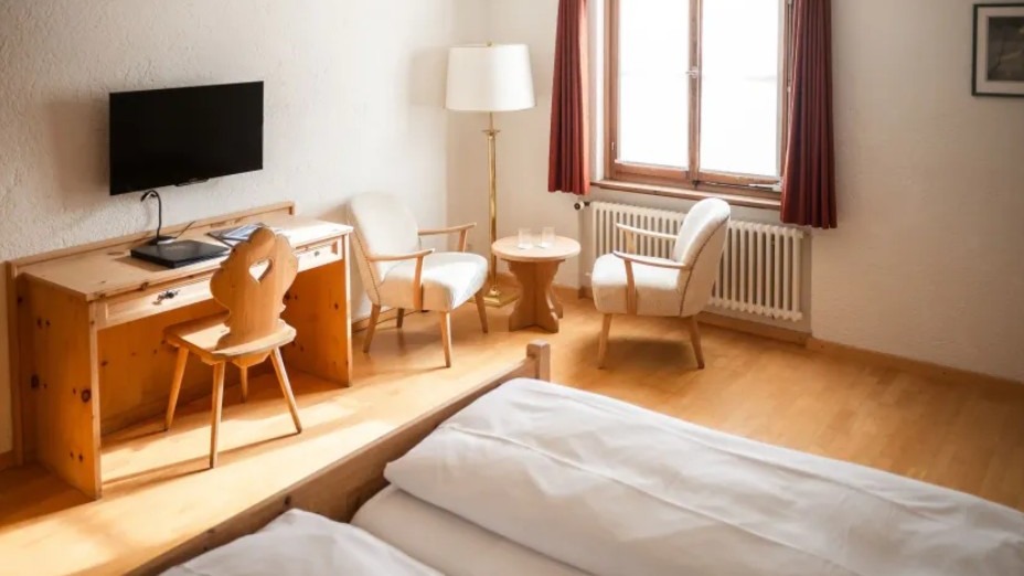 3* Hotel, Zuoz bedroom