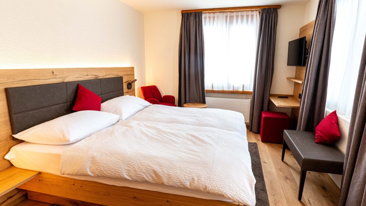 3* Hotel, Riederalp bedroom