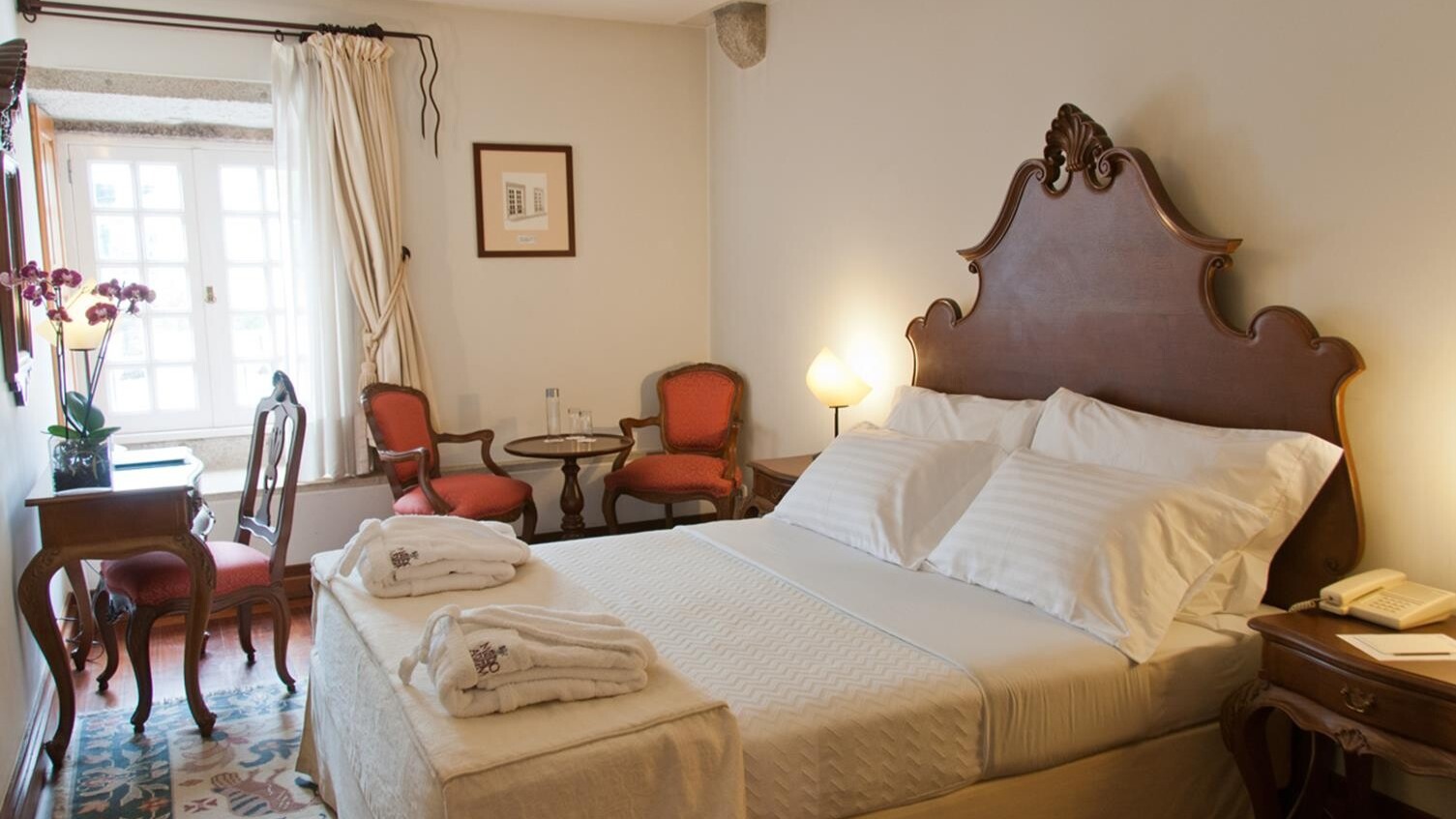 4* Hotel, Viana do Castelo - example bedroom