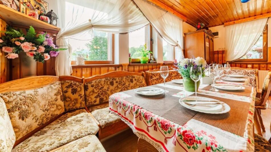 Poiana Soarelui Guesthouse breakfast