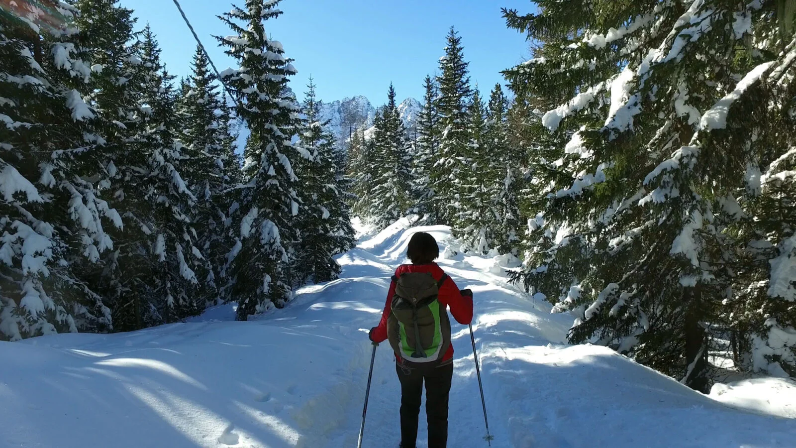 Snowshoeing-in-Italy