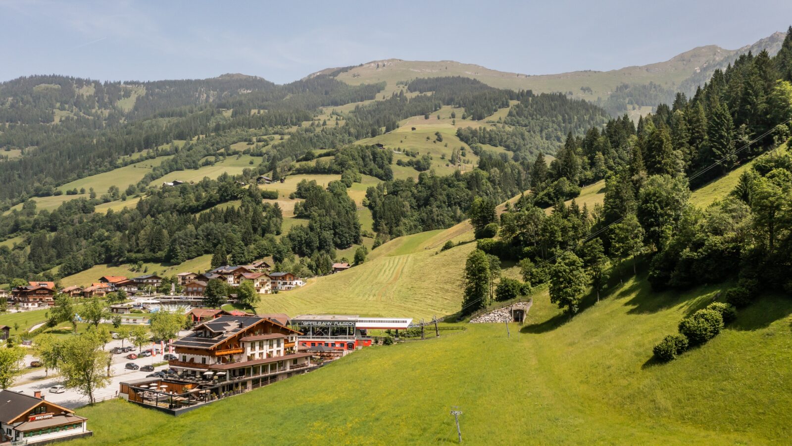 02_Vogelperspektive_Hotel_(C)_Aktivhotel_Gasteiner_Einkehr