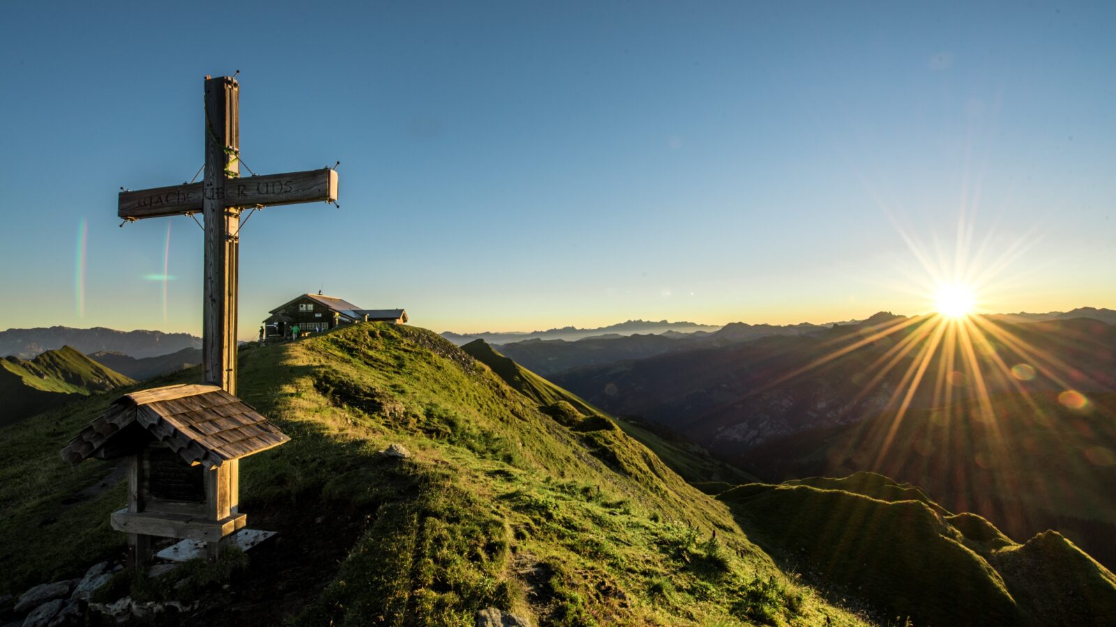 Sonnenaufgang am Gamskarkogel, Bad Hofgastein (c) Gasteinertal Tourismus GmbH (2)