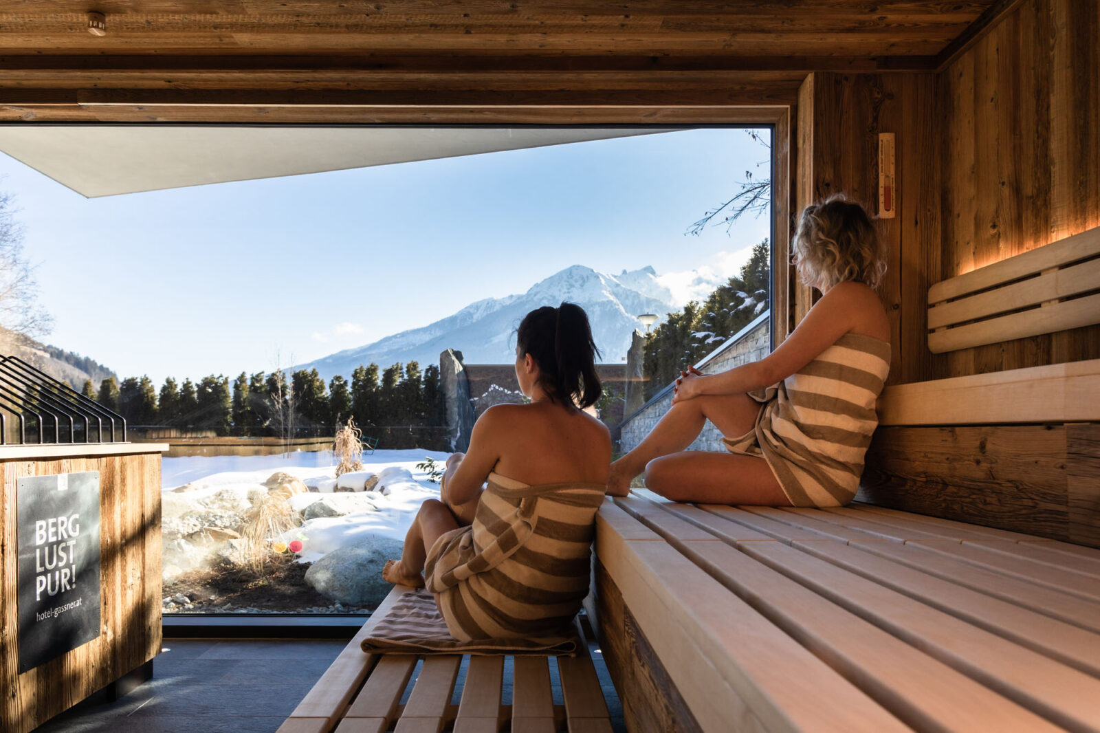 Kopie von Winter-Wellness Farblichthallenbad (c) Wander- und Wellnesshotel Gassner(10)_1