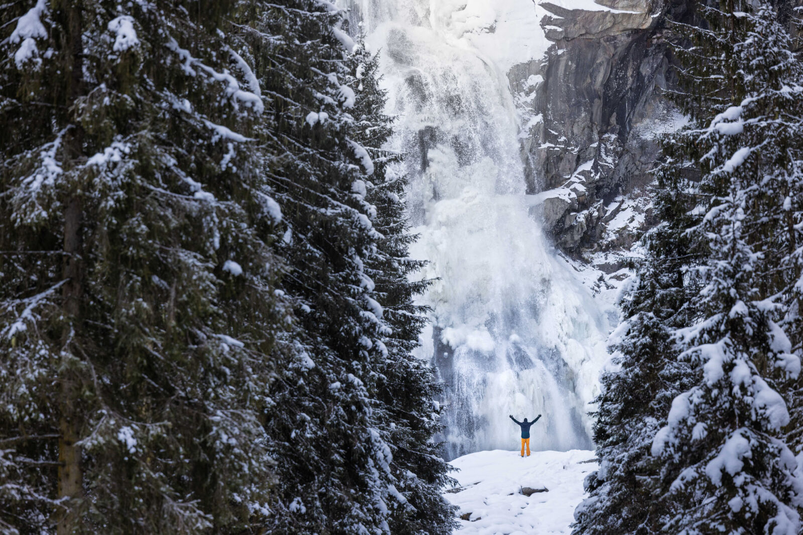 rs345_krimmler-wasserfaelle-im-winter-(c)-ferienregion-nationalpark-hohe-tauern---daniel-breuer-(3)_optimized